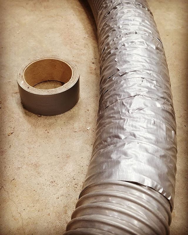 Tip: When you use low quality dust collection hose, use high quality duct tape.